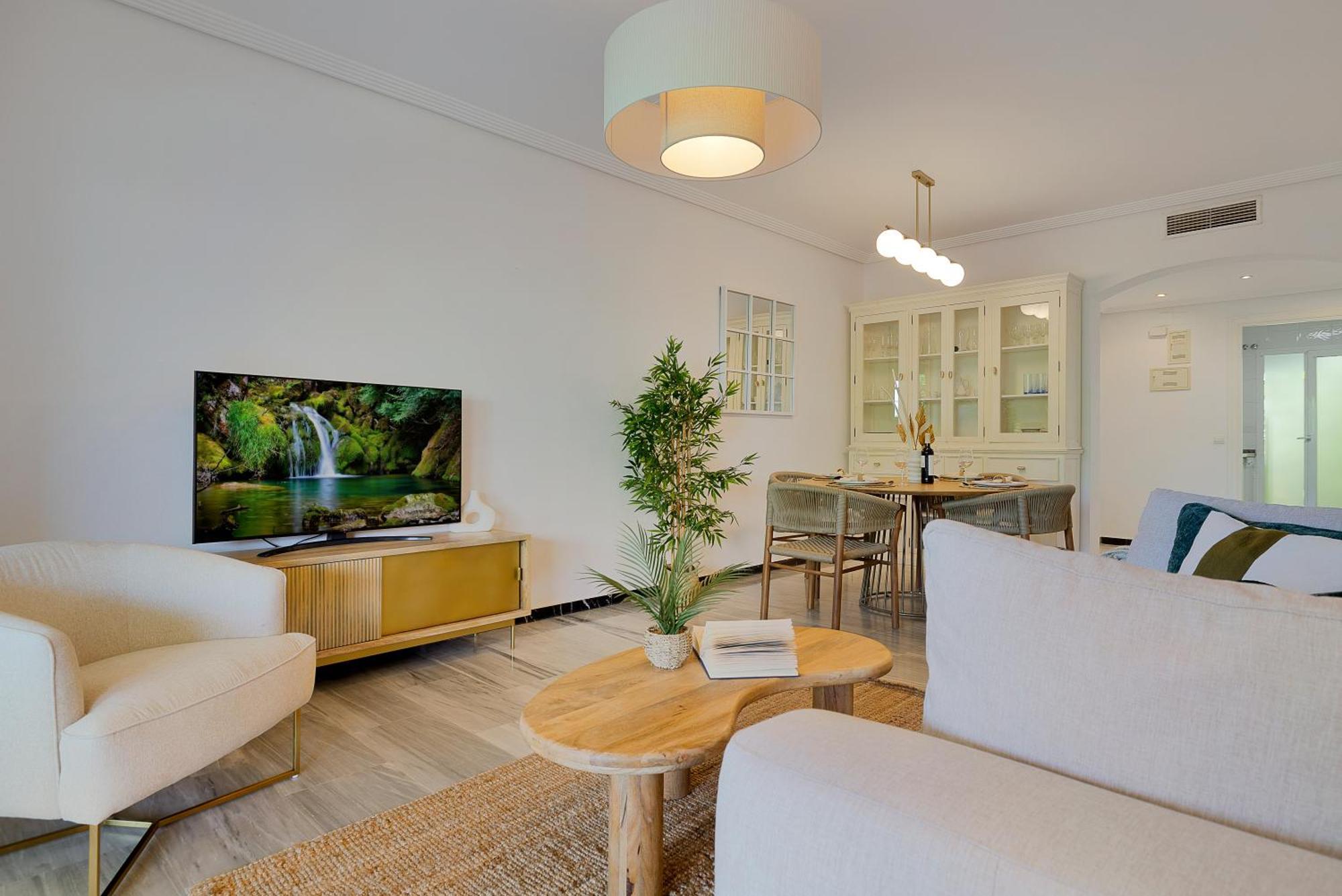 2 Bedroom Apartment In Medina Garden - Puerto Banus Marbella Exterior photo