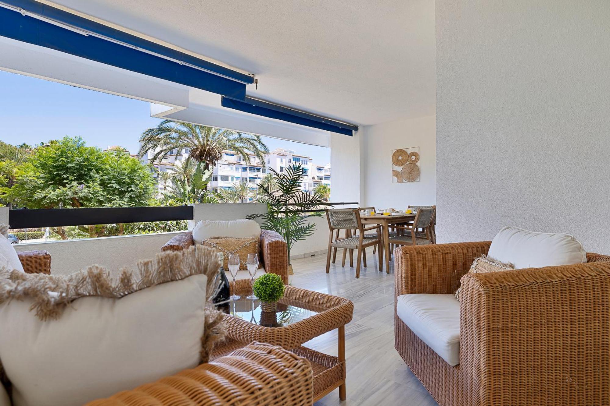 2 Bedroom Apartment In Medina Garden - Puerto Banus Marbella Exterior photo