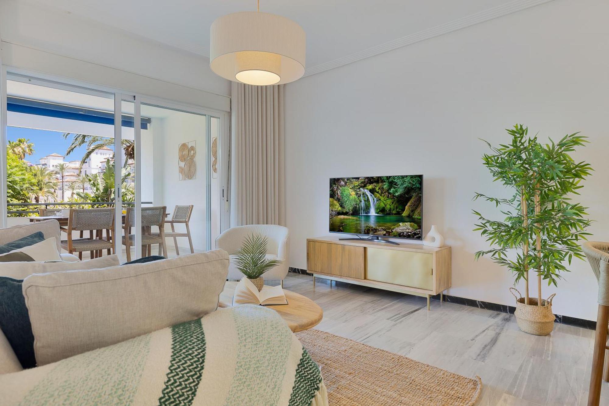 2 Bedroom Apartment In Medina Garden - Puerto Banus Marbella Exterior photo