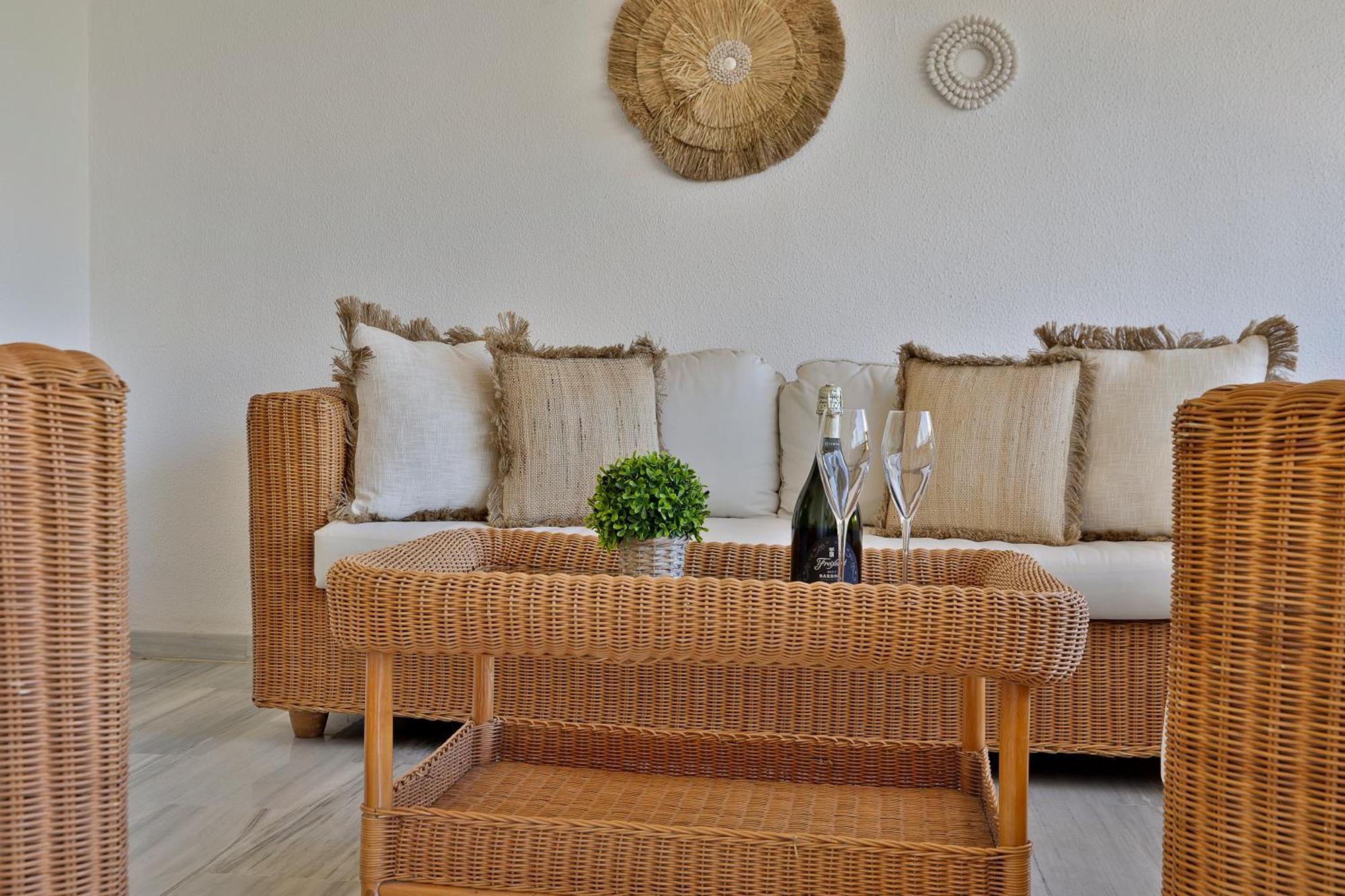 2 Bedroom Apartment In Medina Garden - Puerto Banus Marbella Exterior photo