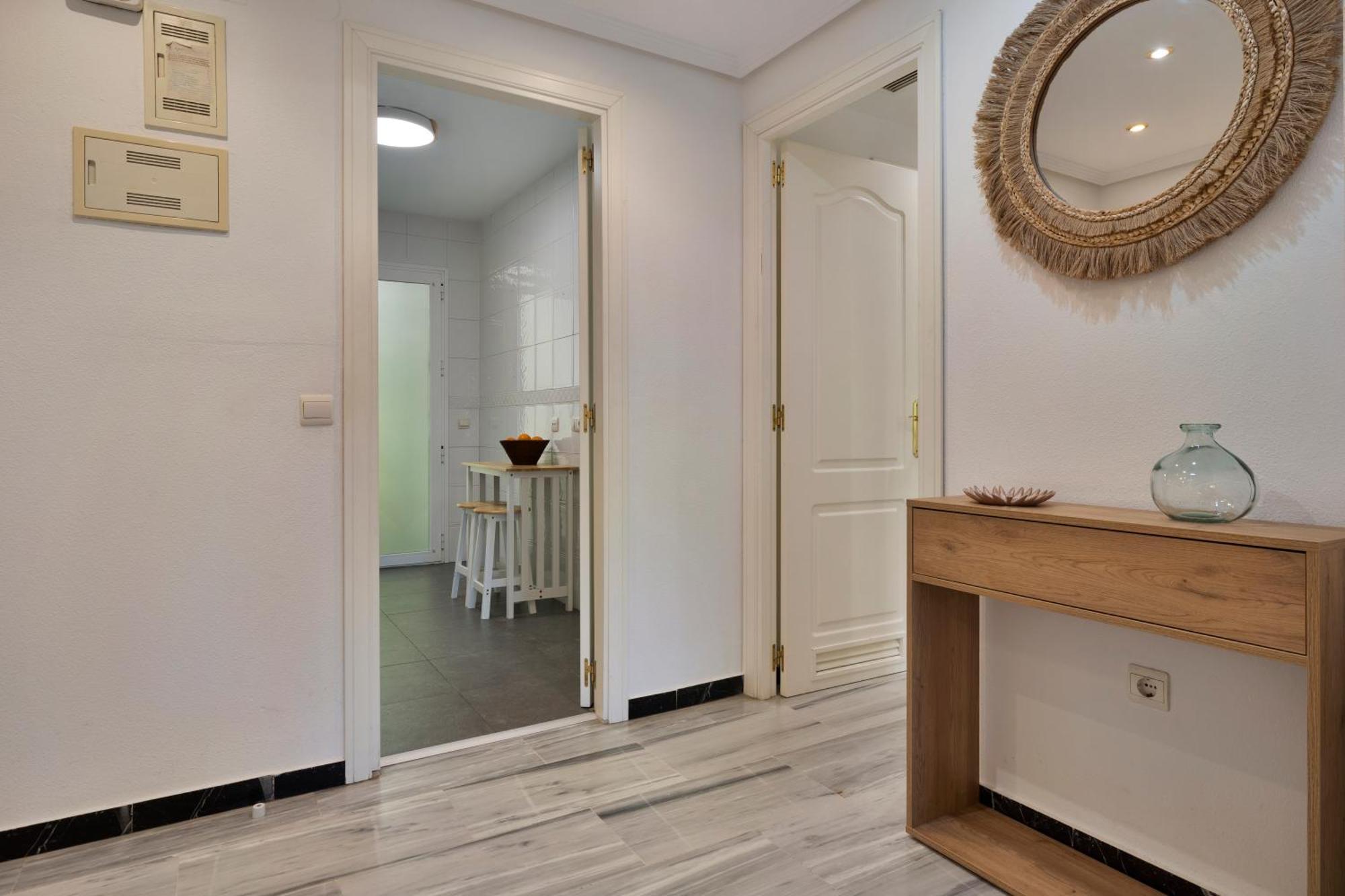 2 Bedroom Apartment In Medina Garden - Puerto Banus Marbella Exterior photo